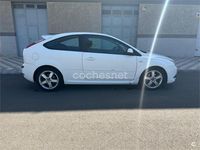 Usado Ford Focus Sport 115 CV (84 kW) 2006 Blanco Berlina