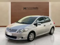 Usado Toyota Auris Active 90 CV (66 kW) 2012 Gris Utilitario