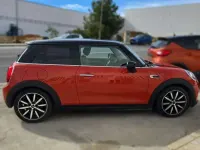 Usado Mini Cooper 136 CV (100 kW) 2019 Rojo Utilitario