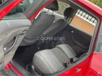 Usado Seat Altea Stylance 140 CV (102 kW) 2005 Rojo Monovolumen