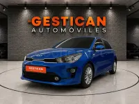 Usado Kia Rio 84 CV (61 kW) 2023 Azul Berlina