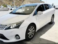 Usado Toyota Avensis Advance 124 CV (91 kW) 2012 Blanco Familiar
