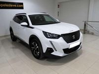 Usado Peugeot 2008 Active 110 CV (80 kW) 2021 Blanco SUV