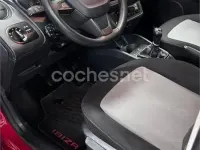 Usado Seat Ibiza Style 90 CV (66 kW) 2012 Rojo Berlina