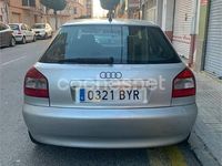Usado Audi A3 Ambiente 100 CV (73 kW) 2002 Gris / plata Utilitario