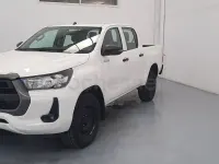 Usado Toyota HiLux 150 CV (110 kW) 2022 Blanco Pickup/Camioneta