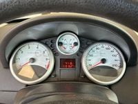 Usado Peugeot 207 Business-Line 75 CV (55 kW) 2010 Negro Berlina