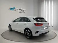 Usado Kia Ceed 135 CV (99 kW) 2022 Blanco Utilitario