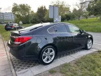 Usado Opel Insignia Selective 160 CV (117 kW) 2012 Negro Berlina