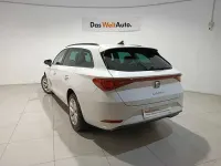 Usado Seat Leon Style 116 CV (85 kW) 2025 Blanco Familiar