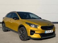 Usado Kia XCeed 141 CV (103 kW) 2022 Amarillo SUV