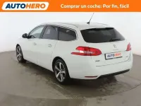 Usado Peugeot 308 Allure 150 CV (110 kW) 2016 Blanco Utilitario