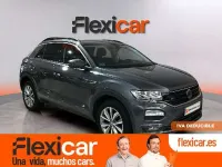 Usado VW T-Roc Advance 116 CV (85 kW) 2022 Gris SUV