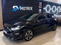 Usado Kia Ceed 136 CV (100 kW) 2021 Negro Utilitario