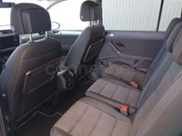 Usado VW Touran Advance 150 CV (110 kW) 2019 Gris / plata Monovolumen