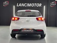 Usado Kia Rio Sport 84 CV (61 kW) 2022 Blanco Berlina