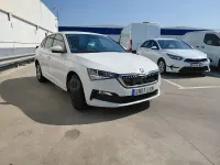 Usado Skoda Scala Active 110 CV (80 kW) 2022 Blanco Utilitario