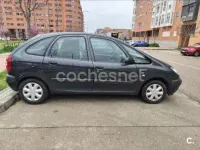 Usado Citroën Xsara Picasso 90 CV (66 kW) 2003 Negro Monovolumen