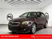 Usado Toyota Avensis Sol 126 CV (92 kW) 2008 Negro Berlina