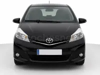 Usado Toyota Yaris City 69 CV (50 kW) 2012 Negro Utilitario