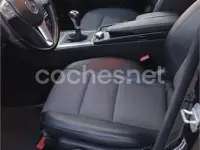 Usado Mercedes C200 Avantgarde 136 CV (100 kW) 2011 Negro Berlina