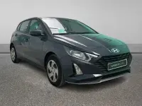 Usado Hyundai i20 79 CV (58 kW) 2025 Gris Utilitario