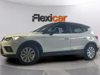 Usado Seat Arona Ecomotive 95 CV (69 kW) 2020 Blanco SUV
