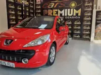 Usado Peugeot 207 Premium 90 CV (66 kW) 2007 Rojo Berlina