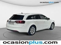 Usado Opel Insignia Selective 136 CV (100 kW) 2016 Blanco Familiar