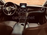 Usado Mercedes CLA220 Shooting Brake Urban 177 CV (130 kW) 2016 Blanco Familiar