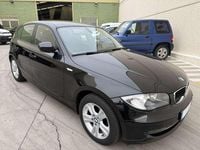 Usado BMW 116 122 CV (89 kW) 2010 Negro Utilitario
