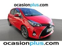 Usado Toyota Yaris Advance 90 CV (66 kW) 2015 Rojo Utilitario