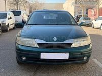 Usado Renault Laguna II Privilege 135 CV (99 kW) 2003 Verde Berlina