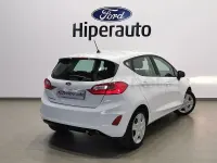 Usado Ford Fiesta Trend 100 CV (73 kW) 2019 Blanco Utilitario