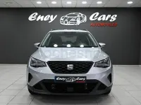 Usado Seat Arona Style 110 CV (80 kW) 2022 Gris / plata SUV