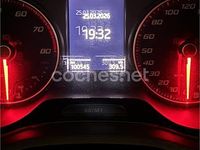 Usado Seat Ibiza Style 90 CV (66 kW) 2016 Rojo Berlina