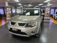 Usado Mitsubishi Outlander Intense+ 140 CV (102 kW) 2008 Beige SUV