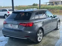 Usado Audi A3 Premium 150 CV (110 kW) 2018 Gris / plata Berlina