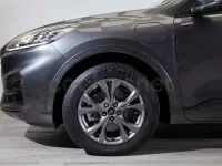 Usado Ford Kuga ST-Line 225 CV (165 kW) 2020 Gris / plata SUV