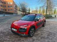 Usado Citroën C4 Shine 100 CV (73 kW) 2016 Rojo Berlina