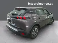 Usado Peugeot 2008 Allure 130 CV (95 kW) 2021 Gris SUV