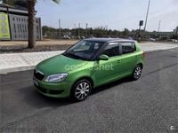 Usado Skoda Fabia Elegance 86 CV (63 kW) 2014 Verde Berlina