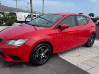 Usado Seat Leon Style 110 CV (80 kW) 2014 Rojo Berlina