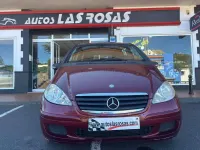 Usado Mercedes A180 109 CV (80 kW) 2013 Rojo Utilitario