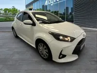 Usado Toyota Yaris Active 116 CV (85 kW) 2023 Blanco Utilitario