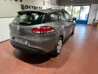 Usado Renault Clio GrandTour Expression 90 CV (66 kW) 2013 Negro Familiar