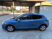 Usado Renault Mégane LIMITED 95 CV (69 kW) 2015 Azul Berlina