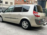 Usado Renault Scénic Dynamique 130 CV (95 kW) 2006 Beige Monovolumen