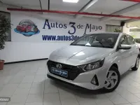 Usado Hyundai i20 85 CV (62 kW) 2021 Gris claro Utilitario