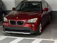 Usado BMW X1 Comfort Edition 143 CV (105 kW) 2011 Rojo SUV